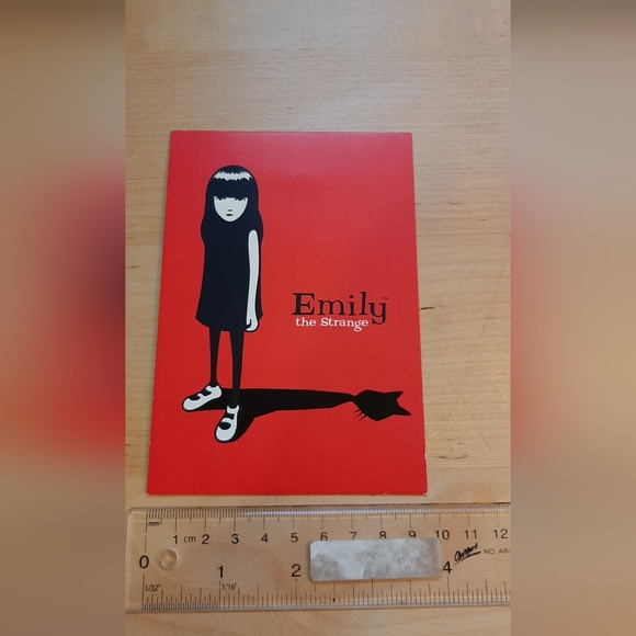 Emily the strange - Vintage postcard - Picture 3 of 3